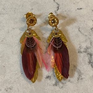 Gas Bijoux pink & maroon feather Sao earrings